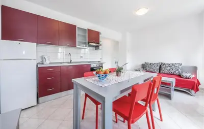 Kuhinja ili čajna kuhinja u objektu Apartment Grebastica Lxxxviii