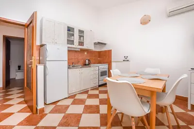 Kuhinja ili čajna kuhinja u objektu Apartments Josipa