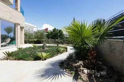 Vrt u objektu Apartments with swimming pool Bogdanovici, Sibenik - 23394
