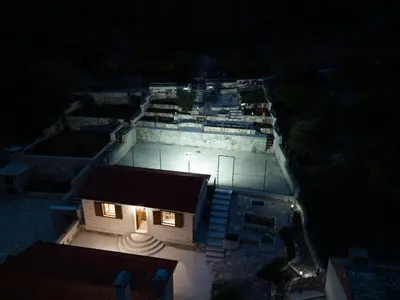 Zgrada u kojoj se nalazi vila
