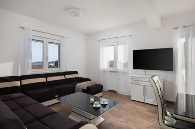 TV i/ili zabavni centar u objektu Villa Laura Apartments