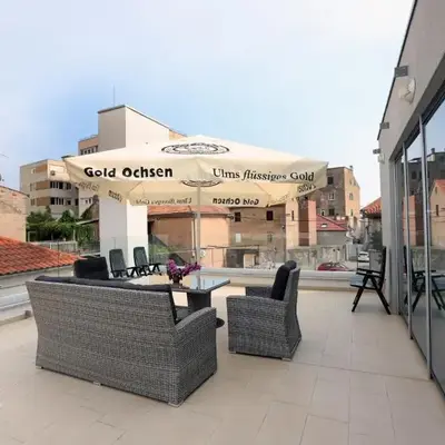 D R Apartments