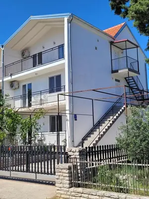 Zgrada u kojoj se nalazi apartman