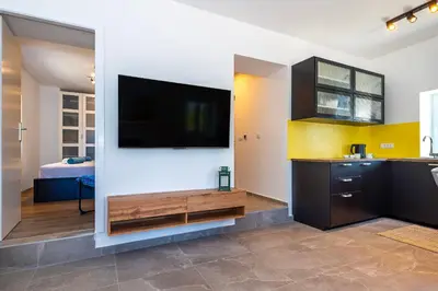 Kuhinja ili čajna kuhinja u objektu House STiKA