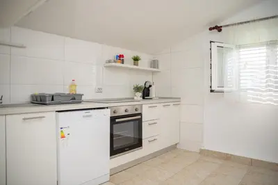 Kuhinja ili čajna kuhinja u objektu Apartman Jadrija Šibenik 2