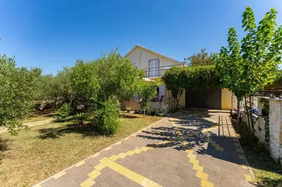 Vrt u objektu MY DALMATIA - Holiday home Olive Garden with private swimming pool