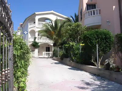 Zgrada u kojoj se nalazi apartman