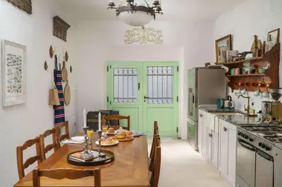 Kuhinja ili čajna kuhinja u objektu Seaside holiday house Zaton, Krka - 23406