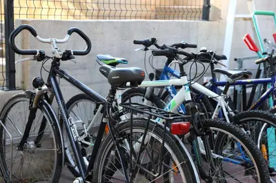 Vožnja biciklom pokraj objekta Lity Green Apt ili u blizini