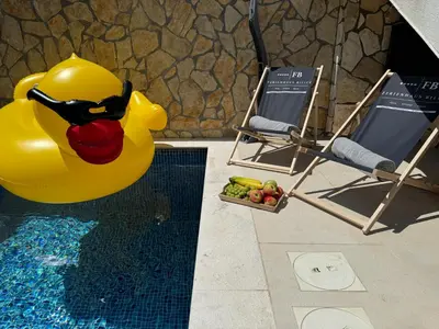 Bazen u objektu Ferienhaus Bilice - Pool beheizt - Fitness - Relax ili u blizini