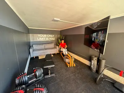 TV i/ili zabavni centar u objektu Ferienwhg Bilice 1 - Pool beheizt - Fitness - Relax
