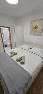 Krevet ili kreveti u jedinici u objektu Apartmani Deniza 4 guests