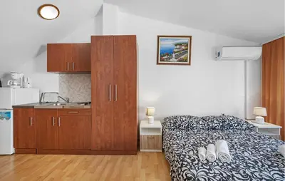 Krevet ili kreveti u jedinici u objektu Gorgeous Apartment In Vodice