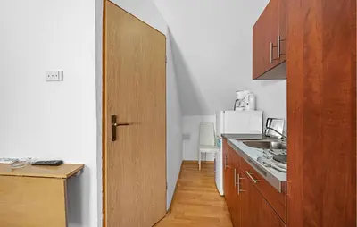 Kuhinja ili čajna kuhinja u objektu Gorgeous Apartment In Vodice