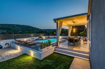 Bazen u objektu Villa Tranquil Rest ili u blizini