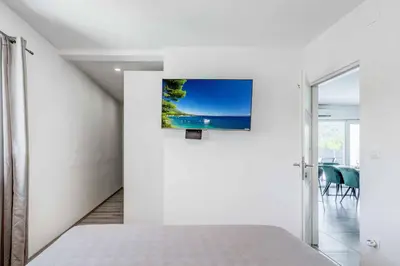 TV i/ili zabavni centar u objektu Villa Tranquil Rest