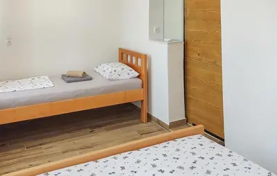 Krevet ili kreveti u jedinici u objektu 1 Bedroom Gorgeous Apartment In Vodice