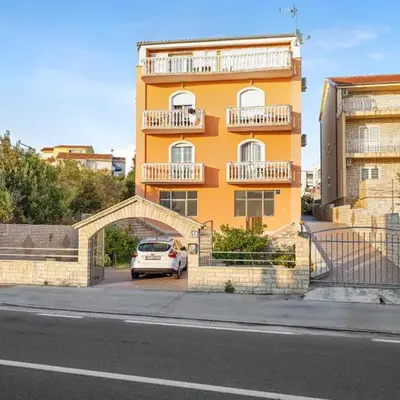 Cozy Apartment In Sibenik With Wifi