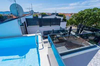 Bazen u objektu Villa Vida ili u blizini