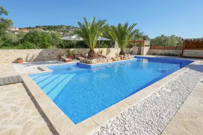 Bazen u objektu Exceptional Penthouse with Magic SeaView - Top location ili u blizini