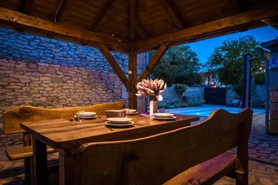 Bazen u objektu Rural House Gluic ili u blizini