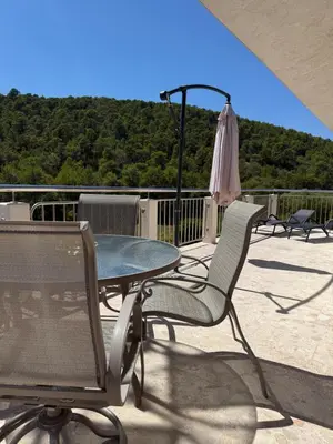 Pogled na planine ili pogled na planine iz apartmana