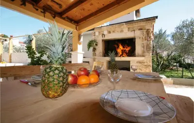 Tlocrt objekta Beautiful Home In Brodarica With Wifi