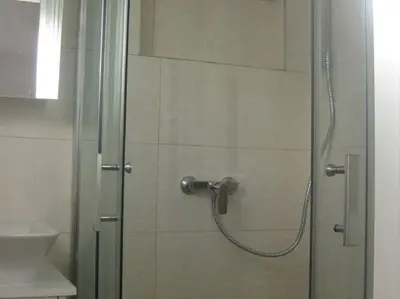 Kupaonica u objektu Apartments Paula - One Bedroom Apartment with Terrace 3