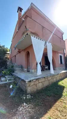 Zgrada u kojoj se nalazi apartman