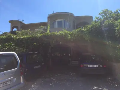 Zgrada u kojoj se nalazi apartman