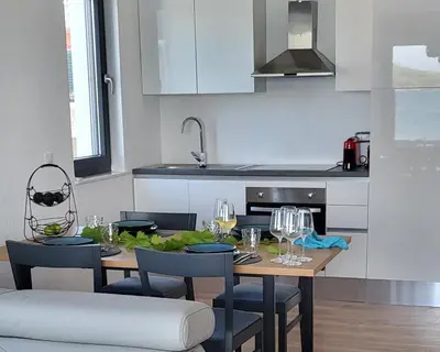 Kuhinja ili čajna kuhinja u objektu Villa Seaside Bilice