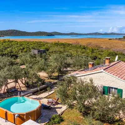 Lovely Home In Prosika With Wifi