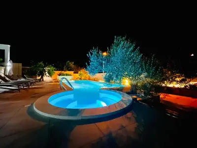 Bazen u objektu Apartments and Rooms Mateša ili u blizini