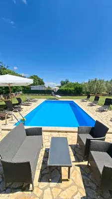 Bazen u objektu Agrotourism Galic Krka ili u blizini