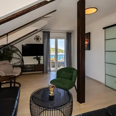Renovated Apartments Skorin