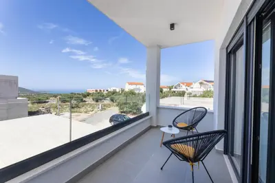 Balkon ili terasa u objektu Luxury villa with a swimming pool Primosten - 23550