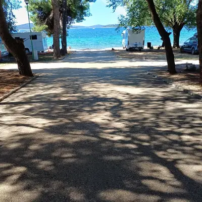 Priroda u blizini kampova