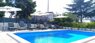 Bazen u objektu Apartments Sunny Sky - Pool & Parking - Vodice ili u blizini