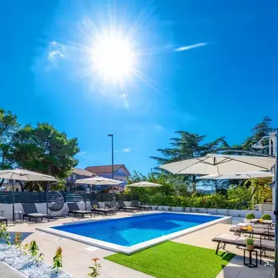 Apartments Sunny Sky - Pool & Parking - Vodice
