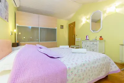 Krevet ili kreveti u jedinici u objektu Moonshine apartment with magnificent view