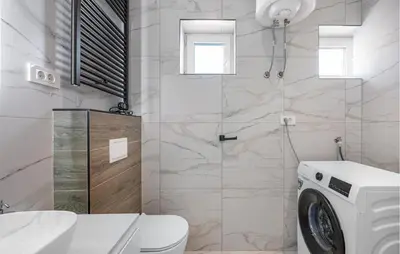 Kupaonica u objektu Gorgeous Apartment In Vodice With Wifi