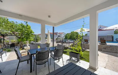 Zgrada u kojoj se nalazi apartman
