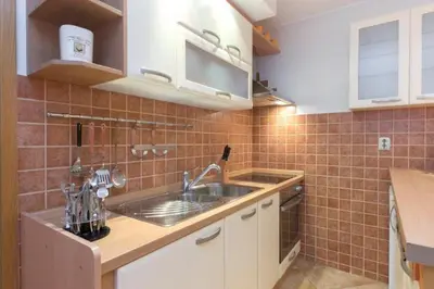 Kuhinja ili čajna kuhinja u objektu Apartments Lavandela Girandela