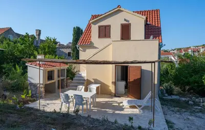 Zgrada u kojoj se nalazi apartman