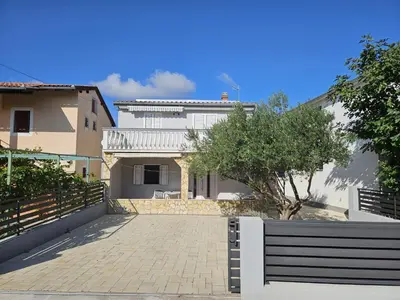 Zgrada u kojoj se nalazi apartman
