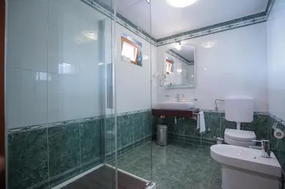 Kupaonica u objektu Rooms Plava Laguna