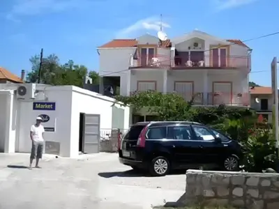 Zgrada u kojoj se nalazi apartman
