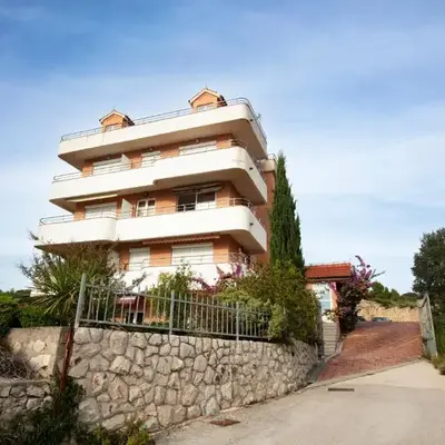 Apartments with parking space Solaris