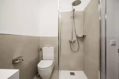 Kupaonica u objektu Villa Mia - Moderne Oase mit Meerblick und Pool