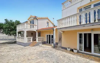 Zgrada u kojoj se nalazi apartman